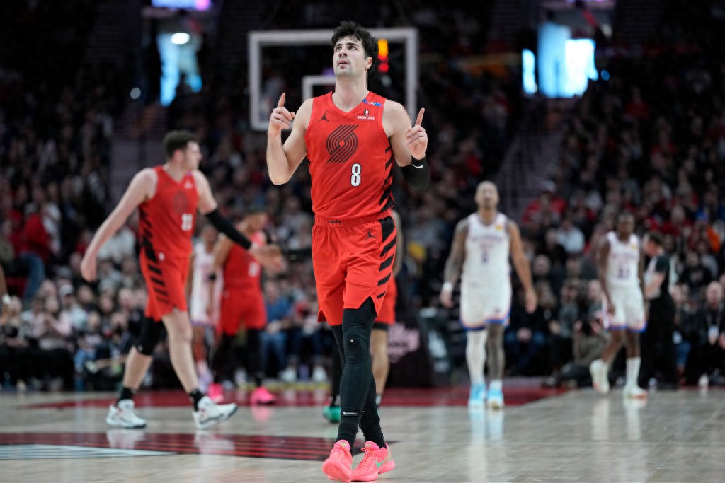 九博官方入口 -包含赛地聚焦：NBA常规赛赛前热度飙升，俄克拉荷马雷霆刷新队史纪录，压力陡增，临场指挥获称赞的词条