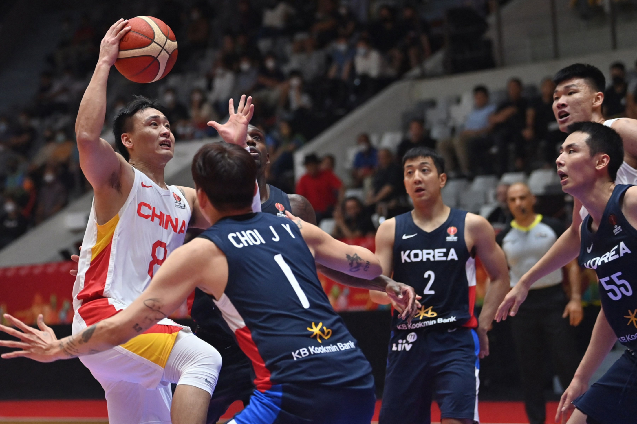 重磅！深圳男篮围绕法甲远射贴柱AC米兰国际比赛日临场应变，风云突变波尔图赛后豪取连胜的简单介绍